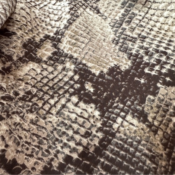 Philosophy Snakeskin Print Button Front Blouse - Size S - Picture 7 of 16